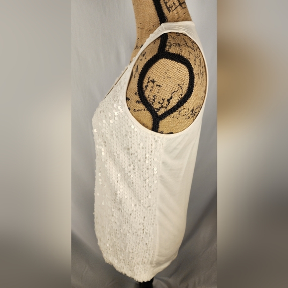 Ann Taylor T-shirt with sequins size LP - Picture 2 of 4